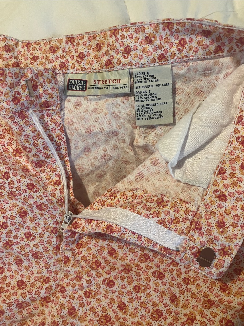 Faded Glory Pink & Orange Floral Capri Pants
